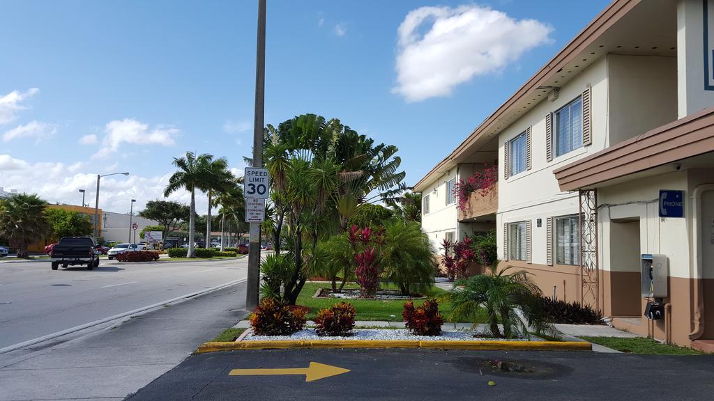 Parkway Inn Miami Springs Exterior foto